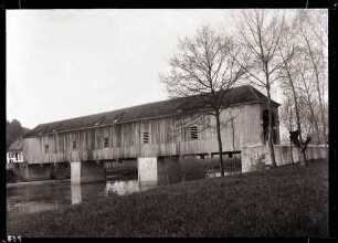 Holzbrücke; aussen