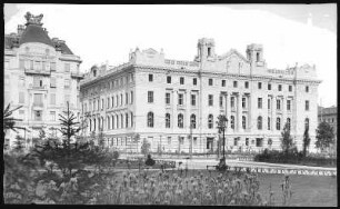 Budapest. Österreichisch-ungarische Bank (1902-1904; Ignác Alpár)