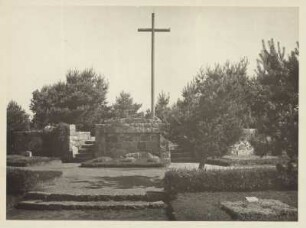 Ostpreußen. Angerburg. Ehrenfriedhof Jägerhöhe - Ruhestätte für die in der Winterschlacht in Masuren 1914/15 gefallenen deutschen und russischen Soldaten