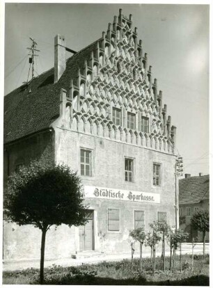 Mühlberg (Elbe), spätgotischer Giebel des Rathauses