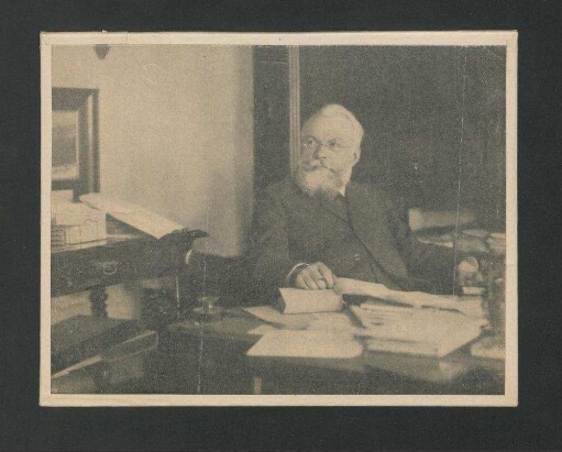 [Karl Lamprecht an seinem Schreibtisch]