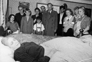 Heimat (11 Teile) Heimat. Eine deutsche Chronik. 8. Teil: Der Amerikaner (1945-1947)