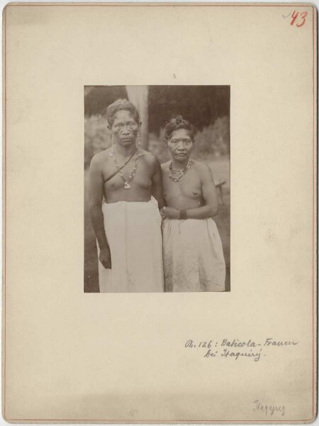 Mbyá women (Baticola)