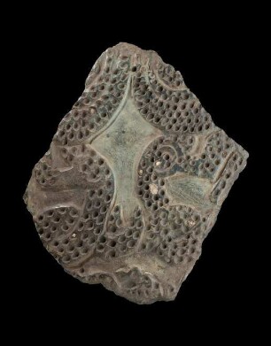 Wandungsfragment eines großen Gefäßes mit figürlichem Dekor