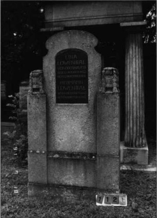 Grabstein 1121 [Hahn S. 147 Grab-Nr. 1613/14]