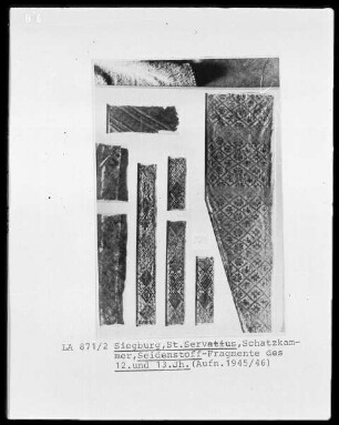 Fragment von einem Seidenstoff