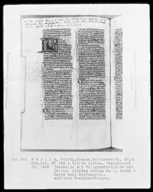 Biblia latina — Initiale B (eatus vir), darin David beim Harfespiel, Folio 240verso