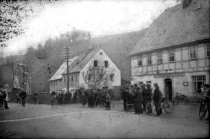Radrennen anlässlich eines Festes : könnte evtl. ein Feuerwehrjubiläum sein