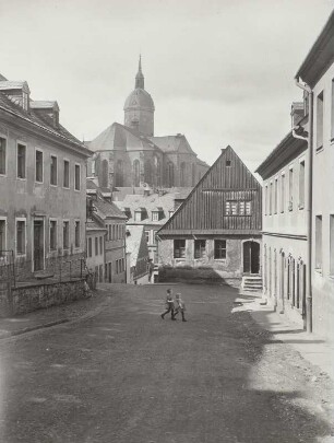 Annaberg-Buchholz, Farbegasse, Blick zur Stadtkirche St. Annen