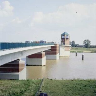 Emsbrücke, Leer