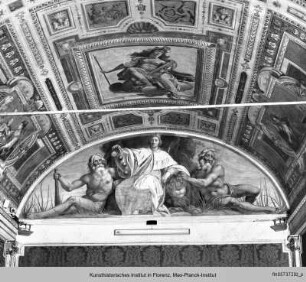 Decken- und Wanddekoration : Wanddekoration mit Allegorien und Tugenden : Personifikation der Stadt Florenz mit Wappen, Marzocco und Flußgott?