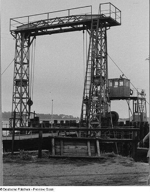 Wittow (Rügen), Wittower Fähre, Verladen von Güterwagen