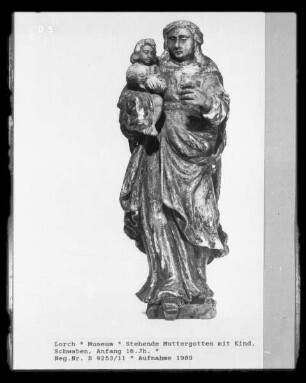 Stehende Muttergottes mit Kind