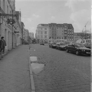 Kaufhaus "Mercur" : Blick über den Altmarkt gegen Marktstraße/Spremberger Straße mit Kaufhaus "Mercur" (1896)