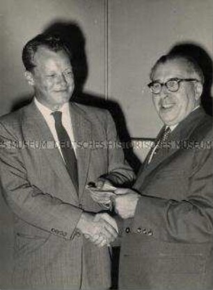 Willy Brandt im Gespräch