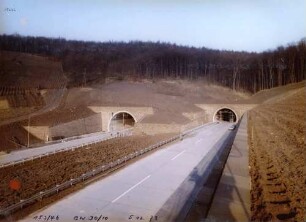 Tunnel bei Hölzern in km 528,925 Südportale