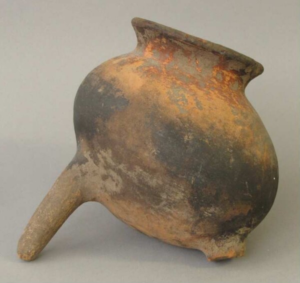 Clay vessel