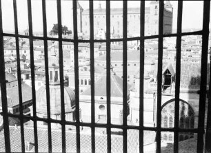 Toledo [Spanien]: Ausblick vom Turm, mit Gitter