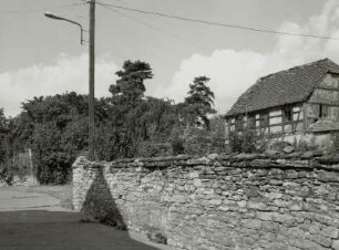 Dorfplatz, Gompitz