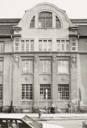 Hauptbau (Eschebach Küchenmöbel; Haus 1 und 2)