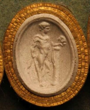 Merkur, in der Hand einen abgetrennten Widderkopf (Daktyliothek, Erstes Mythologisches Tausend)