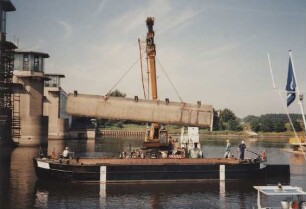 Einbau Fischbauchklappe am Wehr Petershagen/Weser