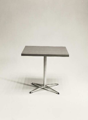 Couchtisch (Modell MT 800)