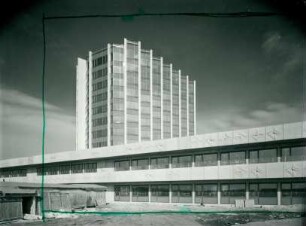 Unfallklinik, 1966