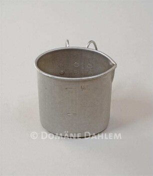 Messbecher