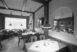 Neueröffnung der Pizzeria "Universo" in der Kaiserallee 1 am Mühlburger Tor nach Umbau und Renovierung