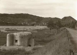 Elbtal bei Schwaden (heute Ústí nad Labem-Svádov). Ufer mit Bunker (1938/1938). Ansicht von Südwesten
