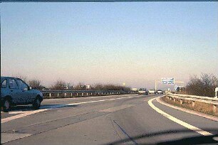 Ausfahrt aus Kreisel Südost (Mannheim Richtung Heidelberg) zu Nebenfahrbahn Ost (Karlsruhe Richtung Heidelberg)