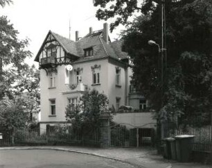 Dresden-Loschwitz, Malerstraße 1. Villa (1901/1915)