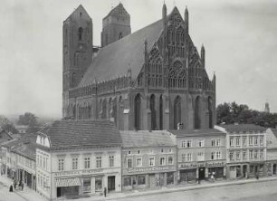 Prenzlau, Marienkirche : Prenzlau. Marienkirche. Ostfassade, von Südosten