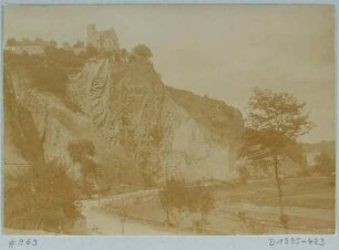 Blick aus dem Plauenschen Grund auf die Begerburg