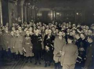 Adolf Hitler im Hamburger Rathaus