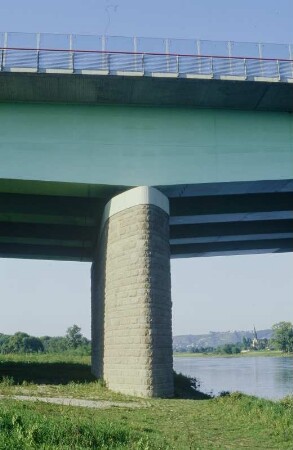 Elbebrücke Dresden