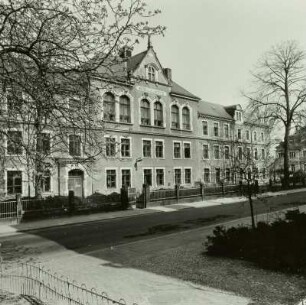 63. Grundschule