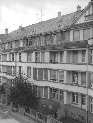 Mietshausgruppe; Frankfurt, Böcklinstraße 2