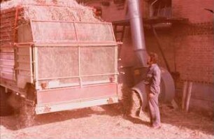 Fotografie: Erntetechnik, Ladewagen, Be- und Entladen, Dosiereinrichtung, Fördergebläse
