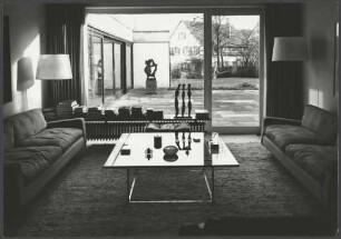 Glastisch für Wohnung Hatje, Stuttgart 1966 (Foto)