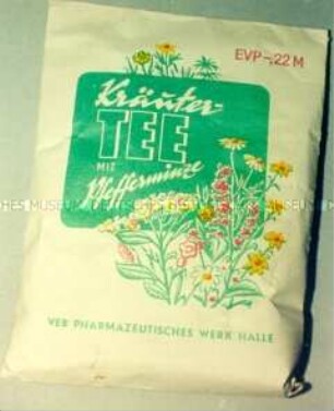 Kräuter-Tee mit Pfefferminze