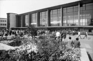 Heidelberg: Hauptbahnhof Straßenansicht