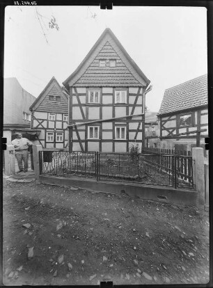 Meißen-Altstadt, Hintermauer 2. Wohnhaus mit Seitengebäude (Bezeichnung 1780). Straßenfront
