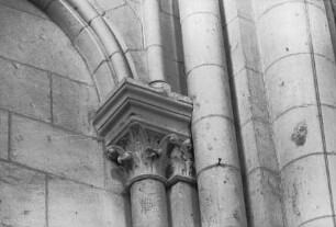 Saint-Pierre — Bauschmuck Konsole Kapitell