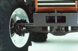 Fotografie: Traktor, Antriebs- und Anbausystem, Allradantrieb, Lenkung