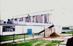 Fotografie: Gülle- und Entmistungstechnik, Entmisten, Festmist, Hochbehälter monolitisch