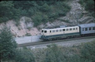 Badische Schwarzwaldbahn Niederwasser Lok 110 252 Eilzug Bnb-Wagen