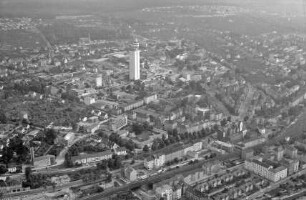 Frankfurt: Henninger Turm in Sachsenhausen