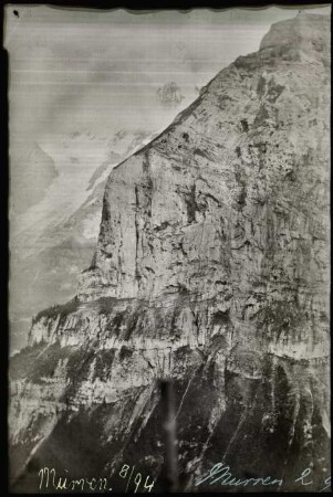 Bergmassiv bei Mürren im Berner Oberland